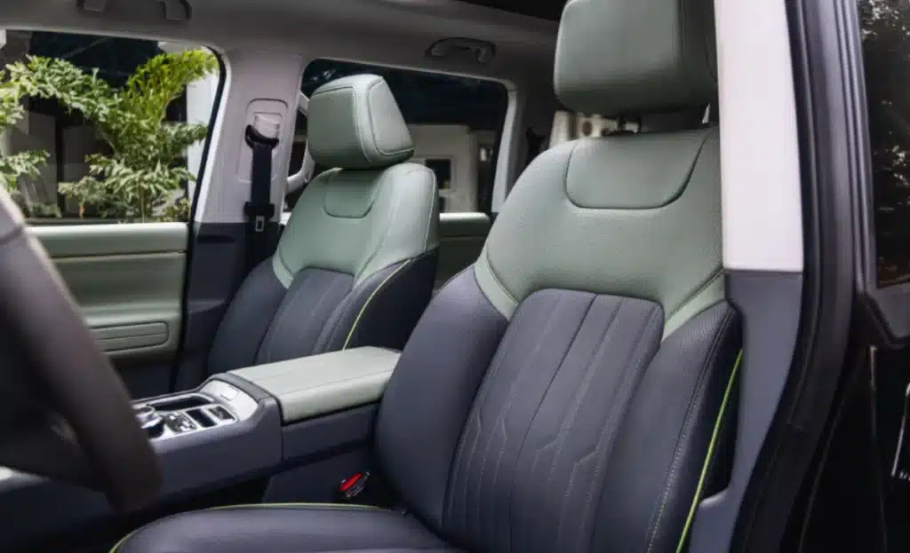Nord A7 SUV interior