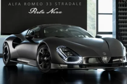 Alfa Romeo 33 Strandale Perla Nera